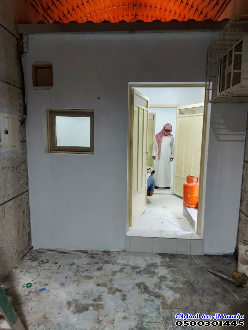 تصاميم ملاحق ساندوتش بانل في جدة: دليل التكلفة والمميزات وأفضل الأشكال